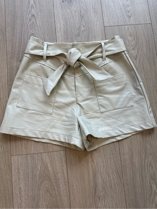 Pookie & Sebastian Pants - High-Waist Tie-Belt Leather Shorts in Pleather Faux Leather Cream